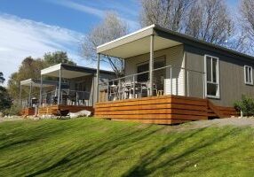 Modern2Bedroom5pOutside